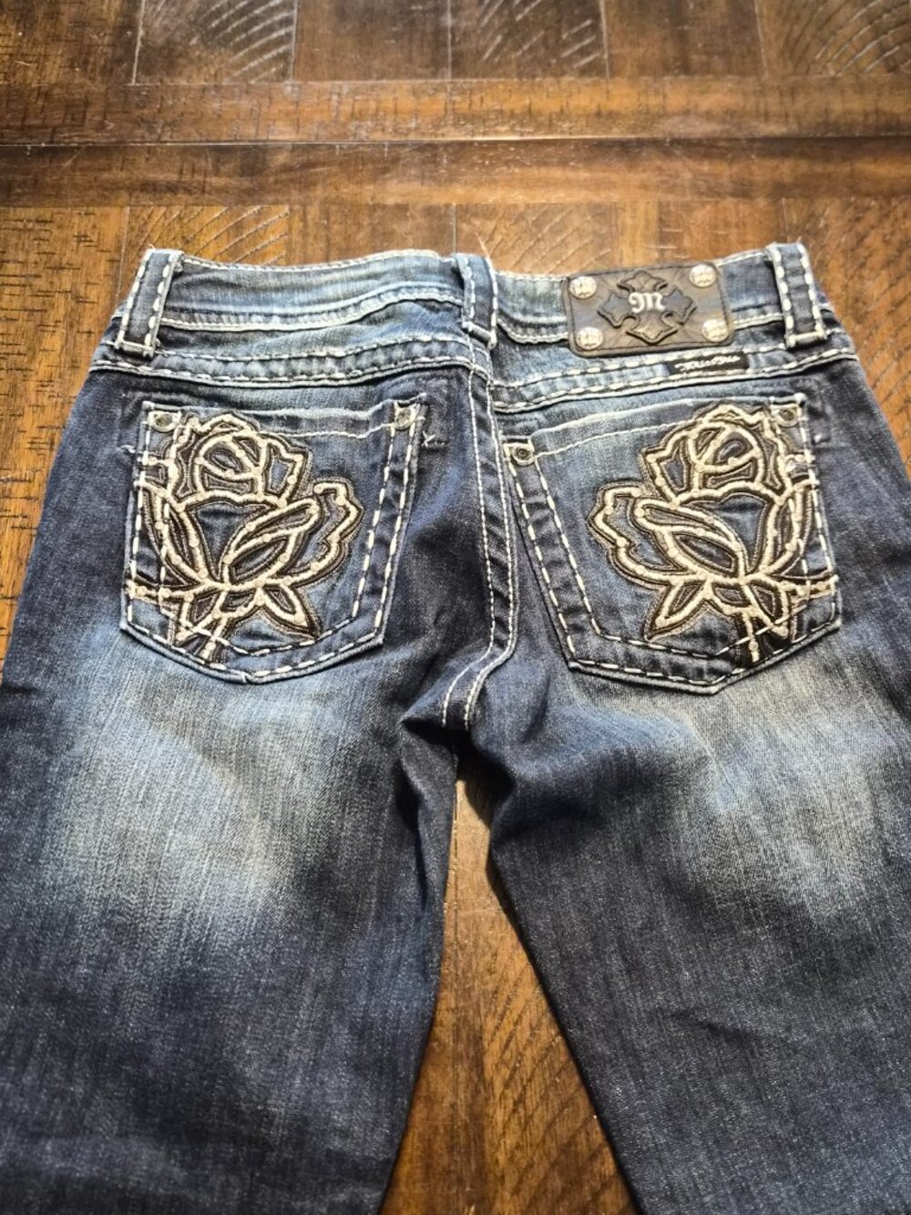 Miss Me Jeans Signature Capris Womens Sz 26 Embellished JE6080P2 Y2K G866
